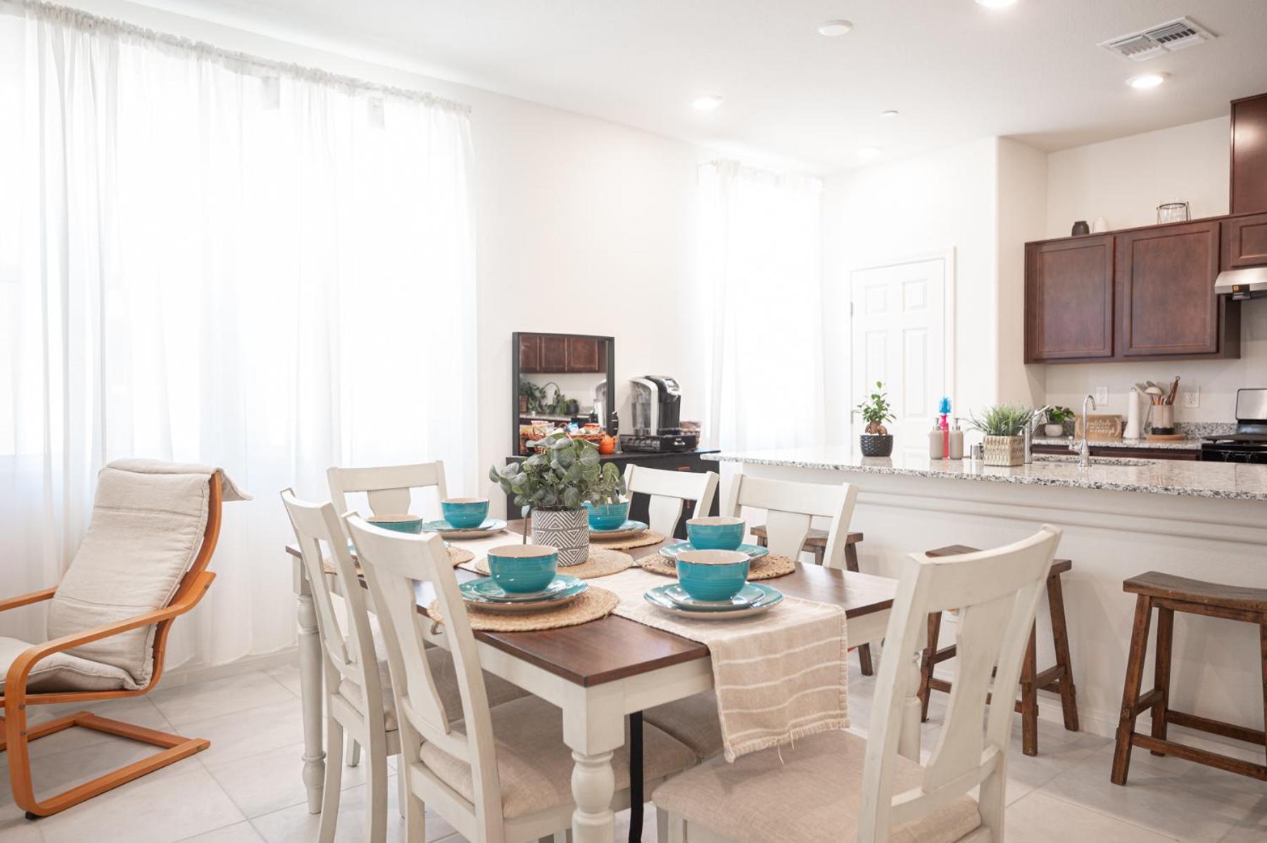 Beautiful Brand New 2 Bedroom Vegas Home! Fits 12 Or More,15-20 Minutes From Lv Strip Las Vegas Exterior photo