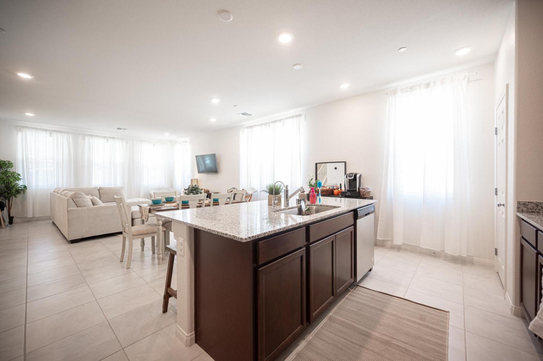 Beautiful Brand New 2 Bedroom Vegas Home! Fits 12 Or More,15-20 Minutes From Lv Strip Las Vegas Exterior photo